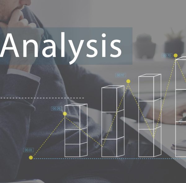 graphique-a-barres-analyse-statistique-concept-d-entreprise-min